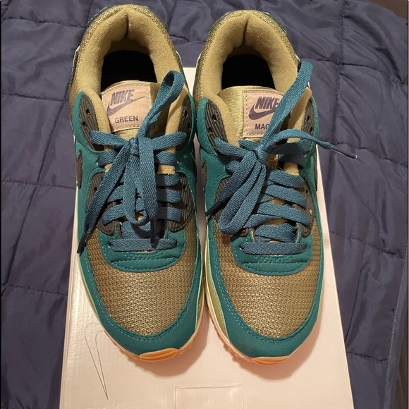 design my own air max 90